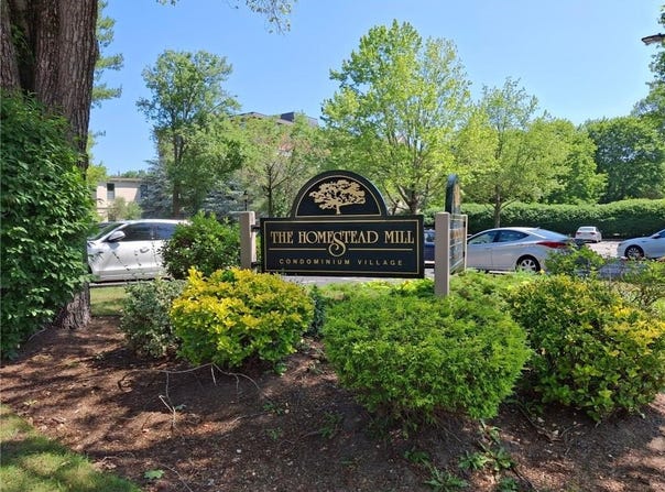 15 HIGGINS Street, Smithfield, RI 02917