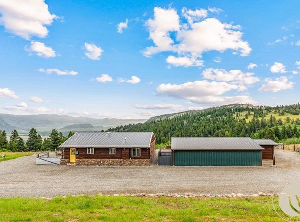 24 Sioux Trail, Nye, MT 59061