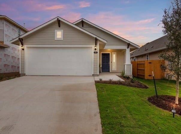 231 Trailside LN, Bastrop, TX 78602
