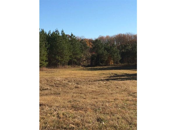 Old Hickory Blvd E, Jackson, TN 38305
