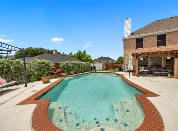 1230 Donegal Lane, Garland, TX 75044