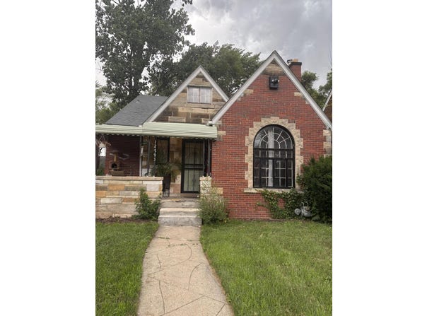 12795 Wilshire Drive, Detroit, MI 48213