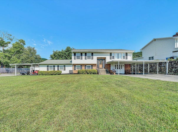 3707 Springvale ST SE, Roanoke, VA 24014