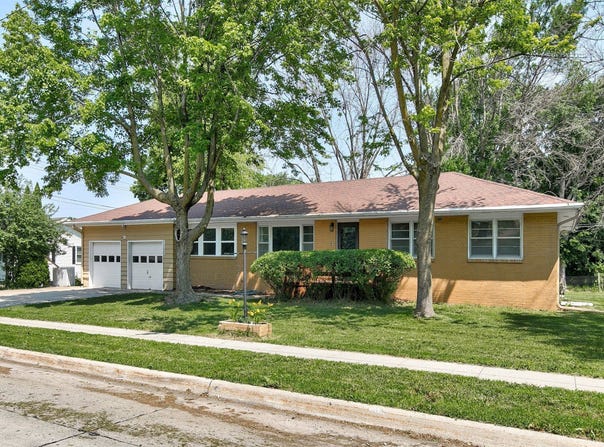 1150 SW Lynn Drive, Ankeny, IA 50023