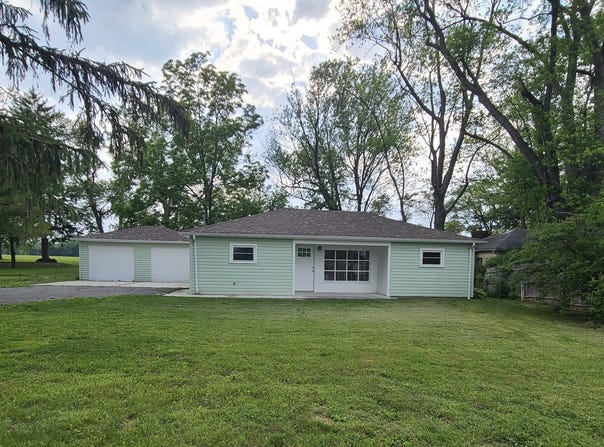 1368 S State Road 3, Hartford City, IN 47348