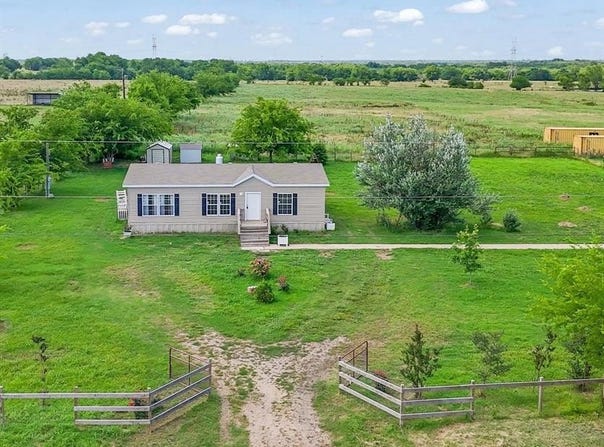 1762 County Road 4752, Sulphur Springs, TX 75482