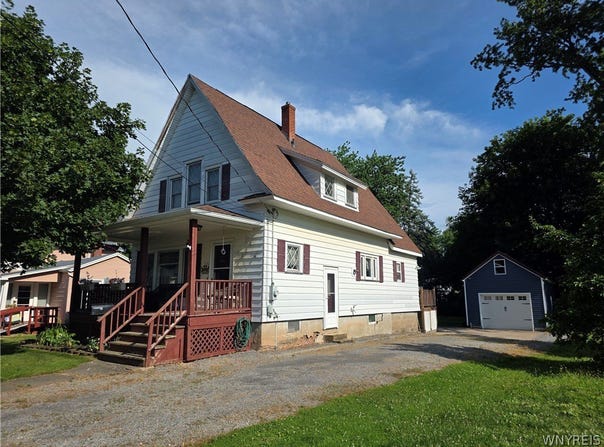 251 E Park Street, Albion, NY 14411