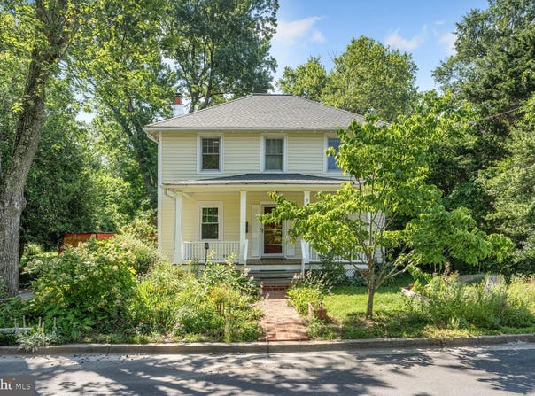 7 MONTGOMERY AVENUE, GAITHERSBURG, MD 20877