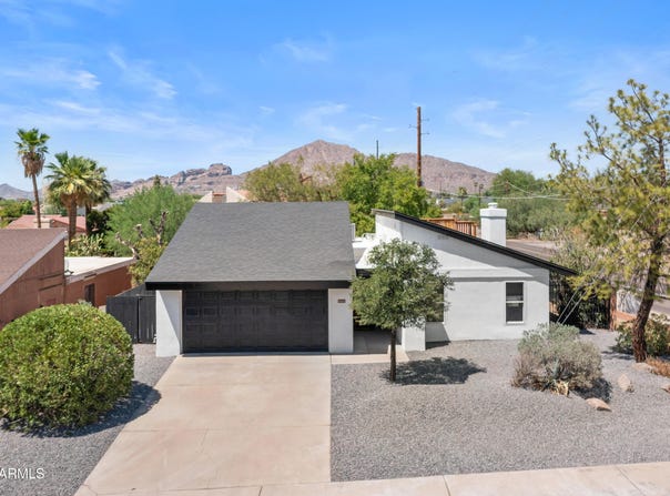 5532 E VIRGINIA Avenue, Phoenix, AZ 85008