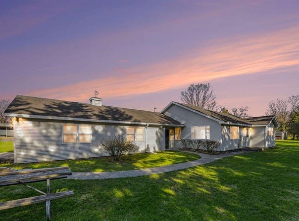 107 Stover Road, Charlevoix, MI 49720