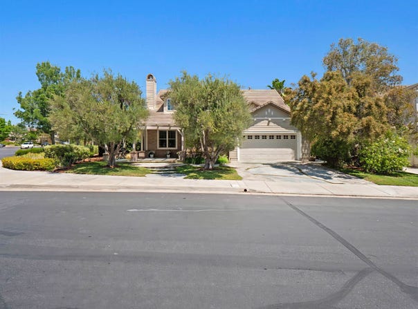 25679 Smoketree Lane, Valencia, CA 91381