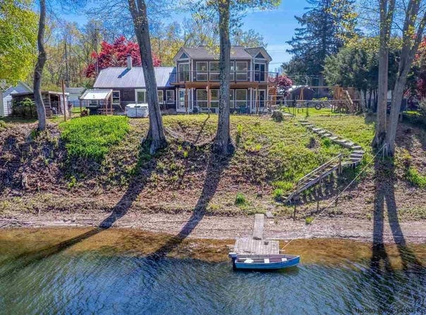 234 Sawmill Road, Lake Katrine, NY 12449