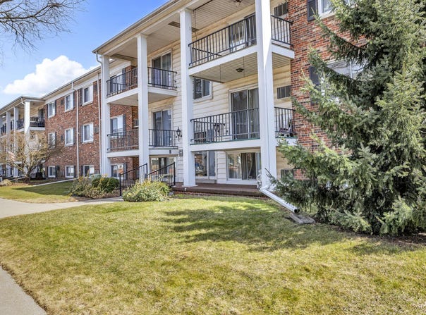 806 W Michigan Avenue, Jackson, MI 49202