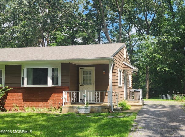 6 Michigan Avenue, Whiting, NJ 08759