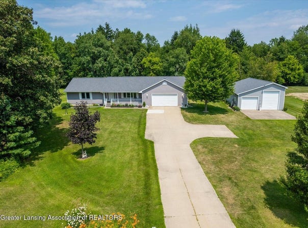 10788 N Clinton Trail, Sunfield, MI 48890