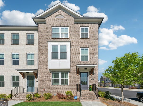1621 Wellborn, Suwanee, GA 30024