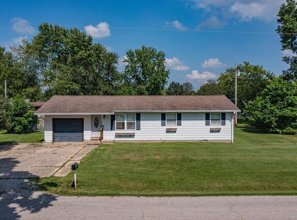 518 Roddy Road, Salem, IL 62881