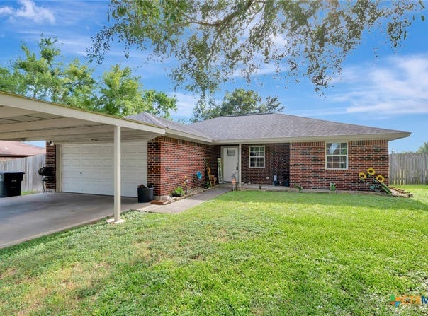 515 Dove, Victoria, TX 77905