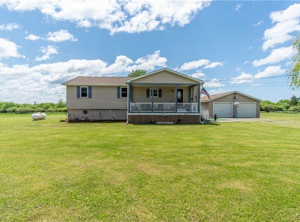 9368 Middle Road, Dexter, NY 13634