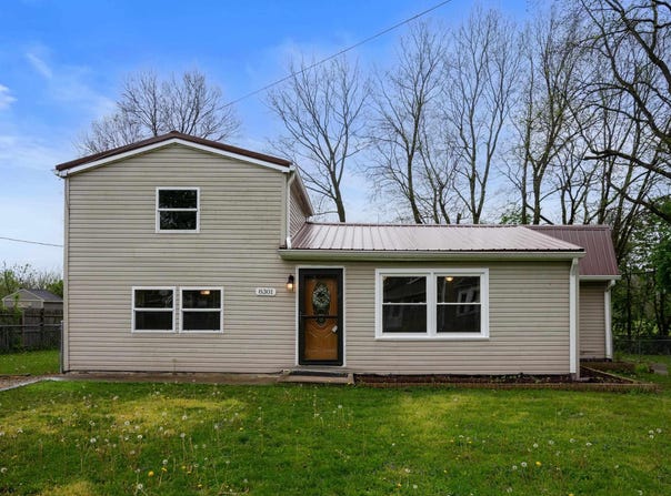8301 W Weller Street, Yorktown, IN 47396