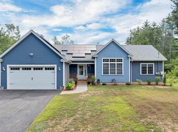 432 Main Street, Danville, NH 03819
