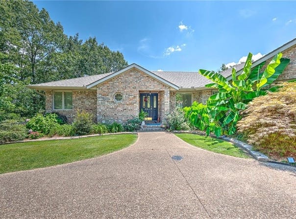 50 Eriboll  LN, Bella Vista, AR 72715