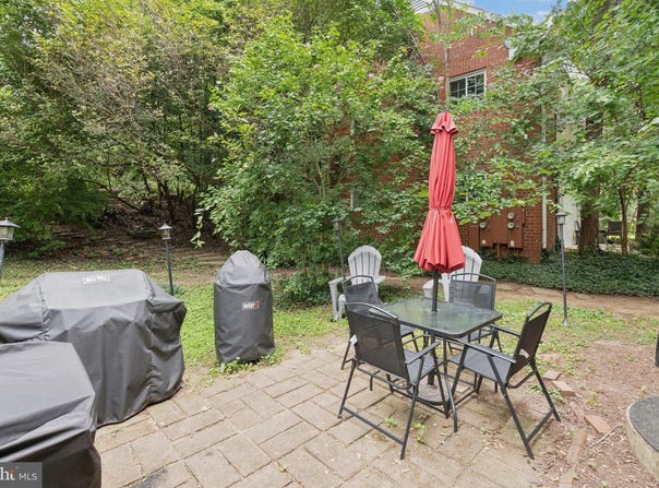 1661 PRESTON ROAD, ALEXANDRIA, VA 22302