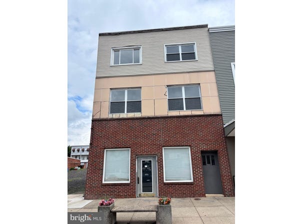 129 S OAK STREET S, MOUNT CARMEL, PA 17851