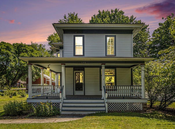 705 S Main Street, Plainwell, MI 49080