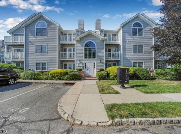 41 Genoble Rd, Montville Twp., NJ 07045-9181