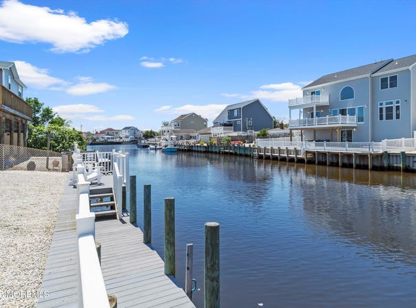 909 Jane Drive, Beach Haven West, NJ 08050