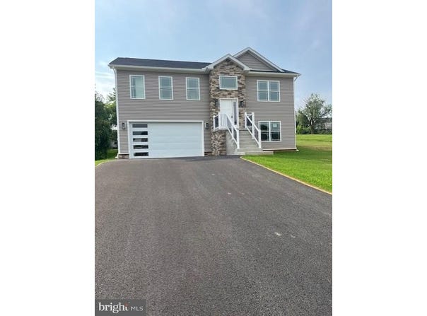 12152 REDHAWK DR, WAYNESBORO, PA 17268