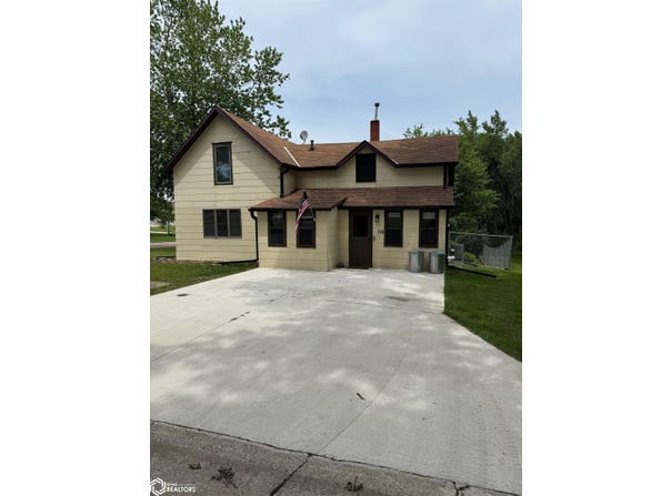 116 Kossuth Street, Whittemore, IA 50598