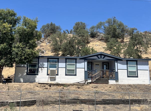 37180 Mistletoe Road, Yokuts Valley, CA 93675