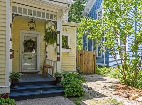 437 S Governor St, IowaCity, IA 52240