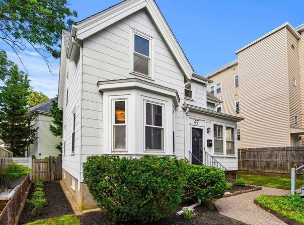 47 Elliott St, Beverly, MA 01915