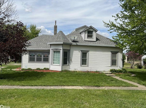 102 N Boyer Street, Dow City, IA 51528