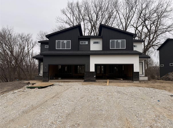 521 S 4th Street, Adel, IA 50003
