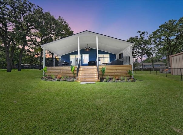 128 Ocean Drive, Gun Barrel City, TX 75156
