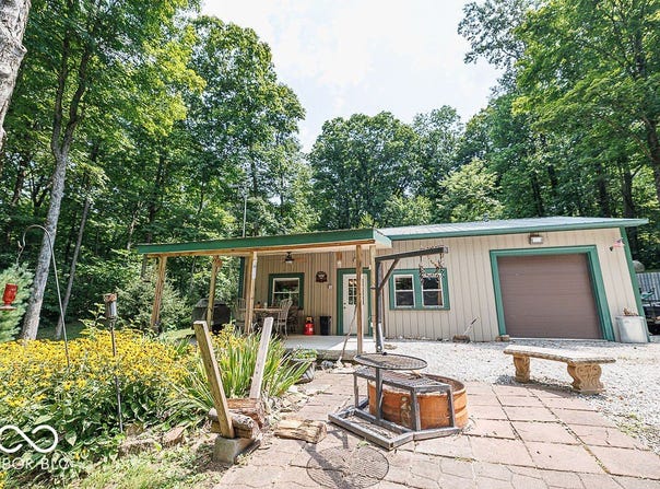 1405 Lakeside Drive, Spencer, IN 47460