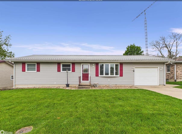 30 Cedar Court, Montrose, IA 52639