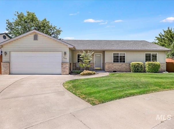 303 Cedar Park Circle, Twin Falls, ID 83301