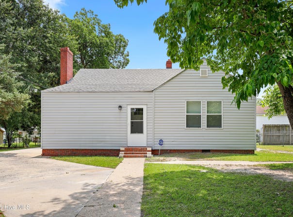 214 Arlington Circle, Greenville, NC 27834