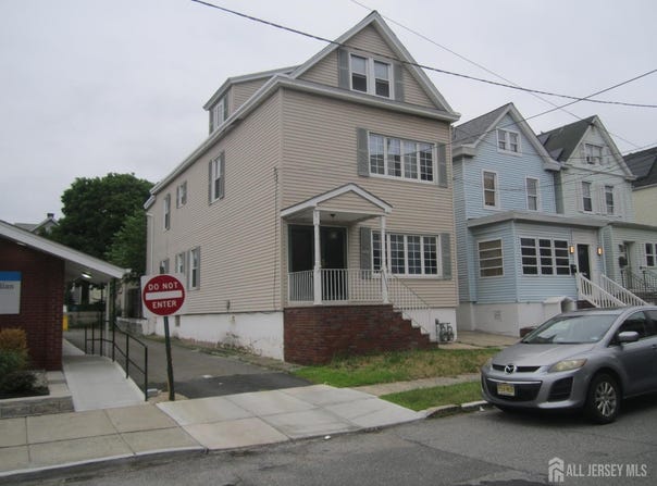 458 S Barclay Street, Perth Amboy, NJ 08861