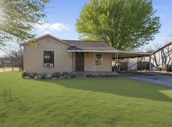 9201 Farmer Road, White Settlement, TX 76108