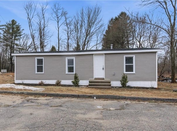 61 Everson Drive, Glocester, RI 02814