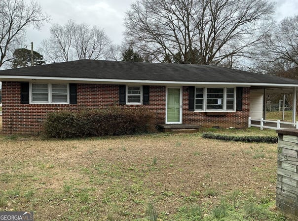 15 Cedar Street, Hartwell, GA 30643