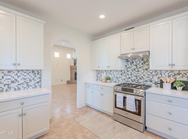 38065 N CAVE CREEK Road, Cave Creek, AZ 85331