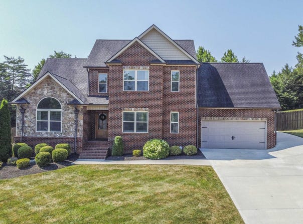 1312 Fox Ridge Drive, Powell, TN 37849