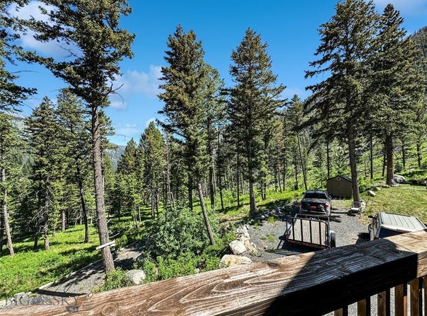 16 Upper Slope, Mammoth, MT 59721